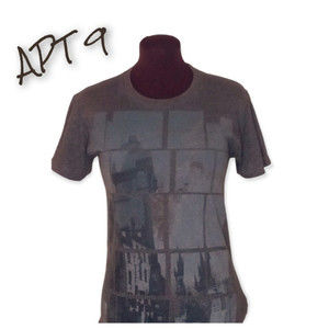 Apt 9 Street Desolation Rock Band Graphic T-shirt, Size Small.